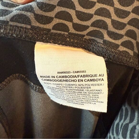 Nike Cropped Shin Length DriFit Leggings size XS - Picture 7 of 9